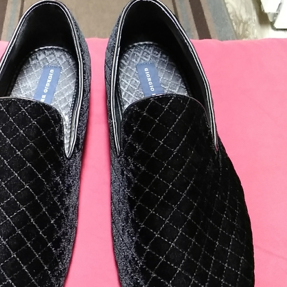 Shoes - Picture 2 of 4